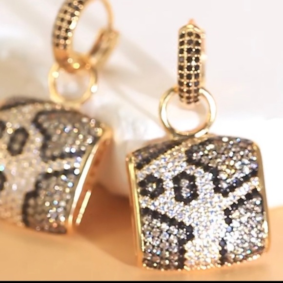 Leopard Dangle CZ Gold Earrings - Picture 7 of 7